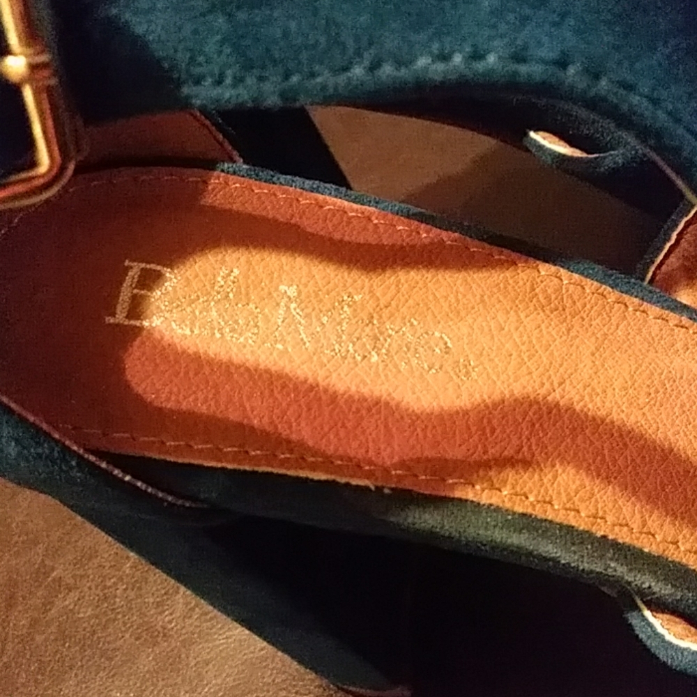 Shoes - Picture 3 of 5